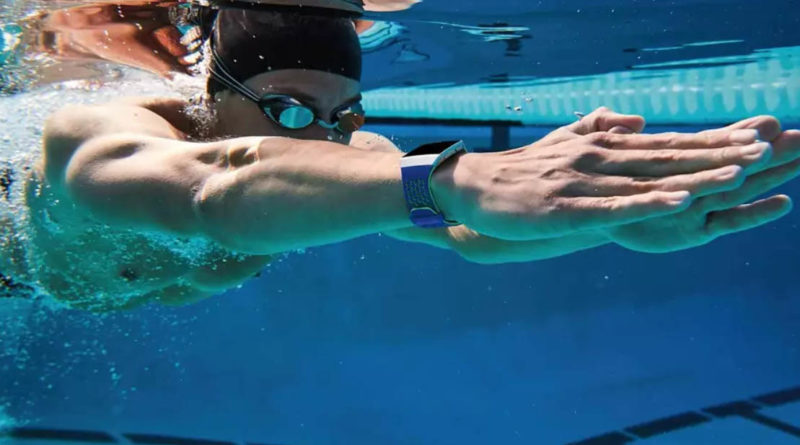 Лучшие водонепроницаемые смарт-часы и фитнес-браслеты для плавания 2018