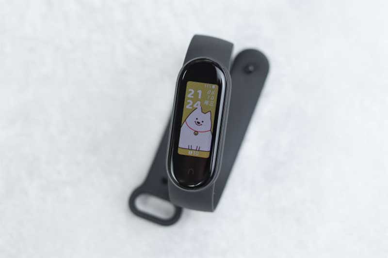 Обзор Xiaomi Mi Band 5 – лучший фитнес-браслет в соотношении цена/качество 7 Обзор Xiaomi Mi Band 5 – лучший фитнес-браслет в соотношении цена/качество 1